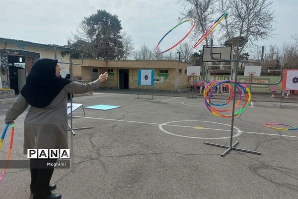 برگزاری مسابقات مفرح در دبیرستان شهید بابایی منطقه ۱۳