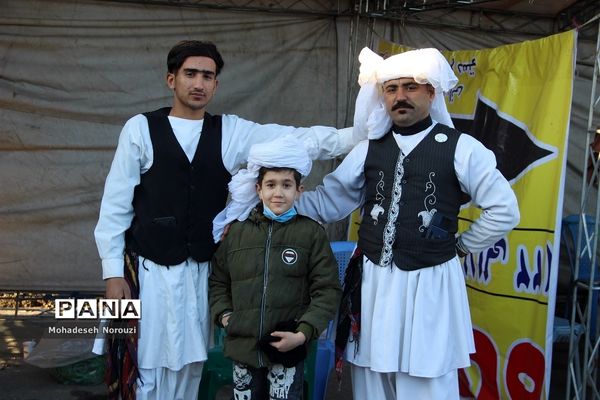 نمایشگاه صنایع‌دستی و محصولات اقوام و عشایر ایرانی در اسلامشهر