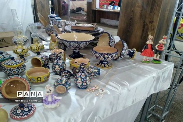 نمایشگاه صنایع‌دستی و محصولات اقوام و عشایر ایرانی در اسلامشهر