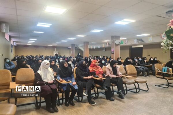 برپایی جشن بزرگ نیمه شعبان در دبیرستان فرهنگ ۱۳