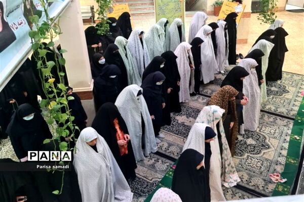 برپایی جشن بزرگ نیمه شعبان در دبیرستان فرهنگ ۱۳