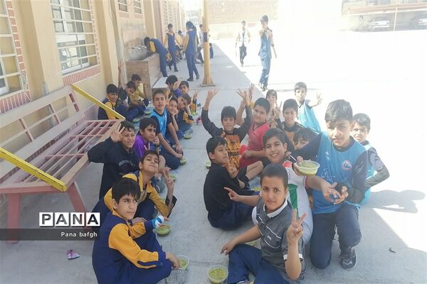 جشن نیمه شعبان در مدرسه شهید دهستانی بافق