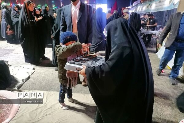 خدمت‌رسانی موکب‌های نیمه شعبان در بلوار پیامبر اعظم قم