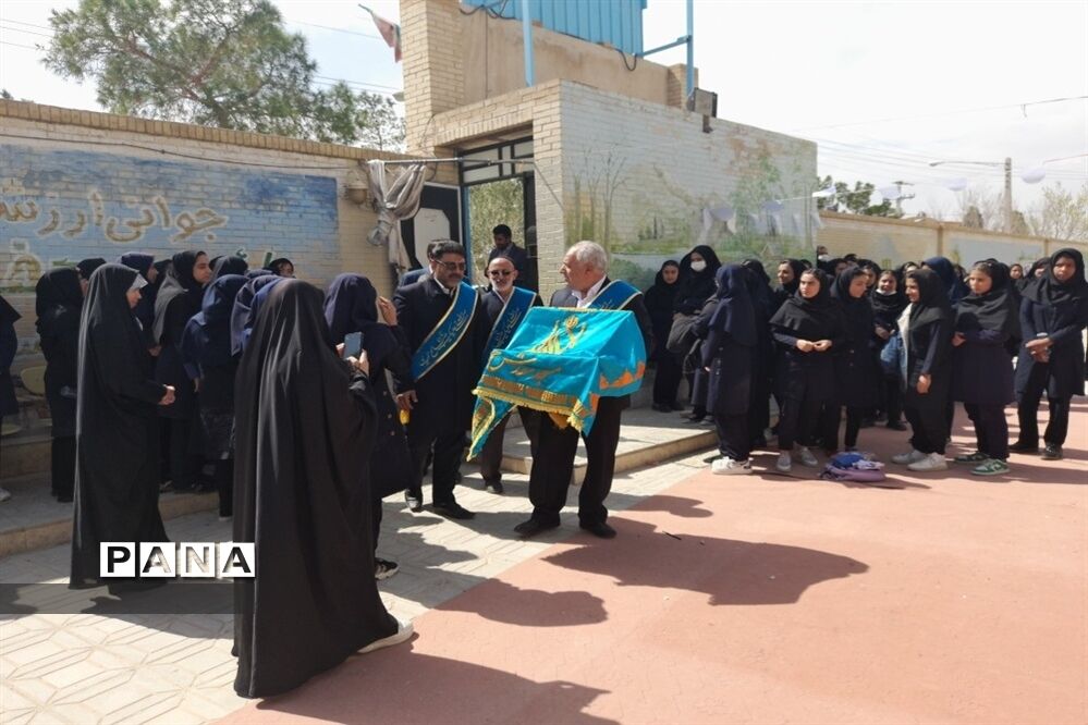 جشن بزرگ میلاد امام زمان(عج) در دبیرستان زینب ابرکوه