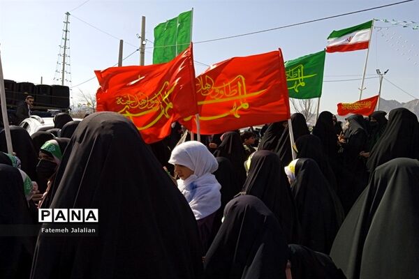 شادپیمایی دختران فاطمی قم به مقصد مسجد مقدس جمکران