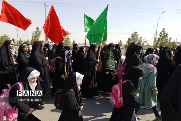 شادپیمایی دختران فاطمی قم به مقصد مسجد مقدس جمکران