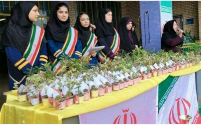 هدف دشمن از مسمومیت دانش‌آموزان، فروپاشی مراکز علمی و آموزشی جامعه است