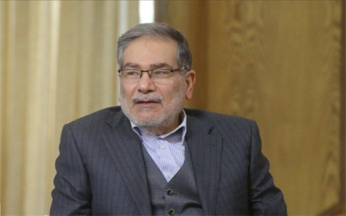 دبیر شورای عالی امنیت ملی مشغول مذاکرات بسیار مهمی در یک کشور خارجی است