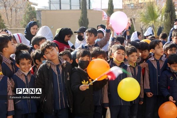 کارناوال شادی تئاتر درسی در کانون امام خمینی سمنان