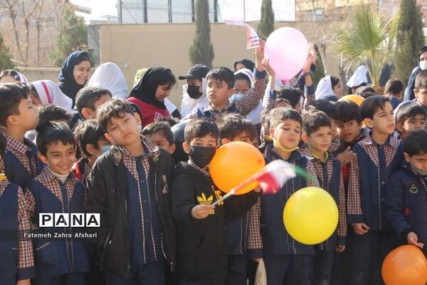 کارناوال شادی تئاتر درسی در کانون امام خمینی سمنان