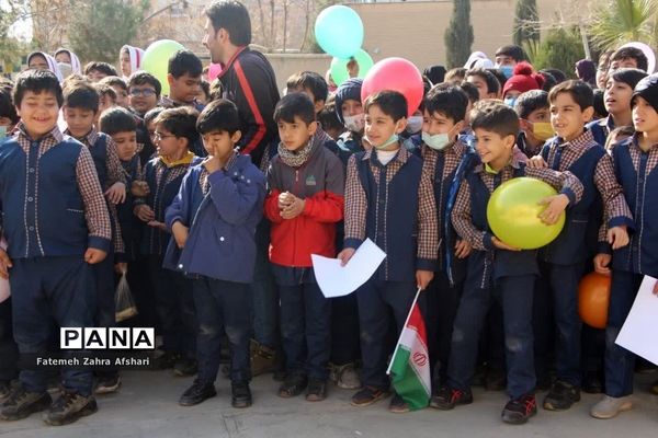 کارناوال شادی تئاتر درسی در کانون امام خمینی سمنان