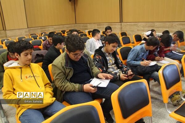 اجتماع بزرگ دانش‌آموزان معتکف یاوران مهدی(عج) سمنان