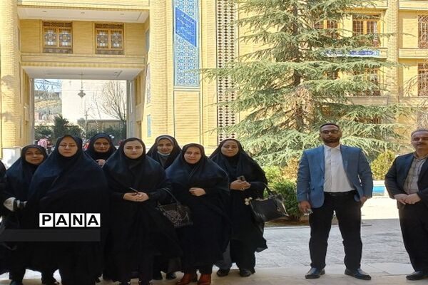 بازدید مدیران و معاونین مدارس شهرستان ورامین از بنیاد ایرانشناسی با عنوان راهیان پیشرفت