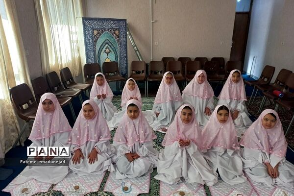 جشن تکلیف در دبستان کوثر رودهن