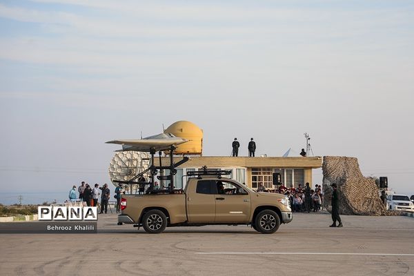 بازدید دانش‌آموزان سمپاد از مراکز مهم نظامی، دفاعی و پالایشگاه ستاره خلیج‌فارس استان هرمزگان