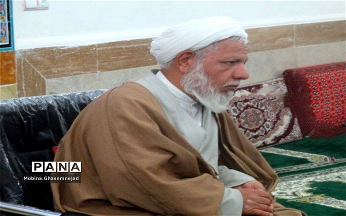 مسئولین مکلف به پاسخگویی و ارتباط بیشتر با قشر نوجوان و دانش‌آموز هستند
