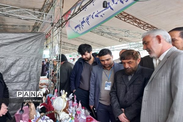 رزمایش جهادی محلات کم برخوردار در شهرستان بهارستان