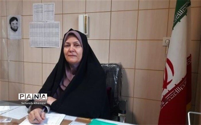 موفقیت به تنهایی حاصل نمی‌شود