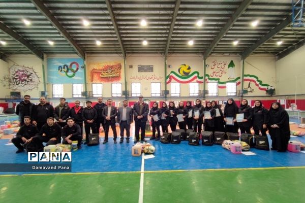 توزیع تجهیزات کامل اتاق بهداشت و اقلام ورزشی مدارس منطقه دماوند