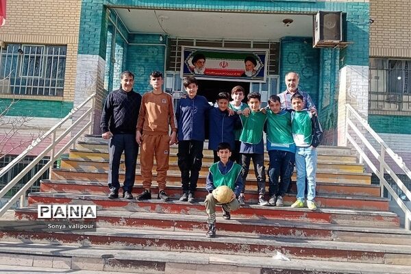 برگزاری المپیاد ورزشی درون مدرسه‌ای در دبستان پسرانه میعاد بهارستان‌2