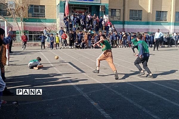 برگزاری المپیاد ورزشی درون مدرسه‌ای در دبستان پسرانه میعاد بهارستان‌2