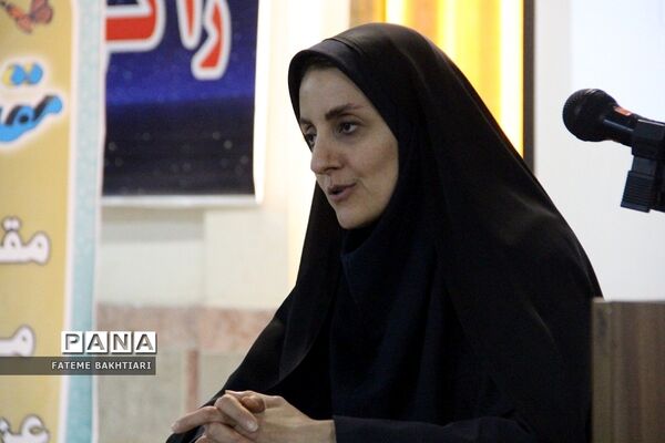 تقدیر از رابطان پژوهشسرای دخترانه رازی ناحیه یک شهرری