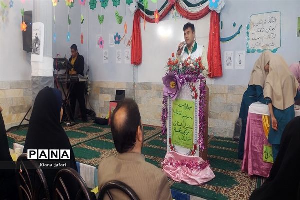 اختتامیه جشنواره من یک جنگلبانم در دبستان سمیه شهرستان کاشمر
