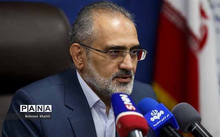 باید به دانش‌آموزان توجه بیشتری داشت