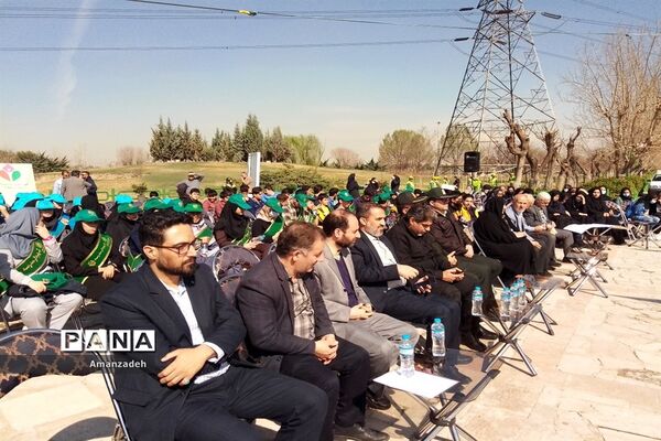 هرشهید یک درخت
