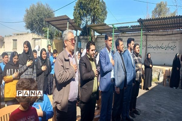 بازارچه دانش‌آموزی در میاندورود