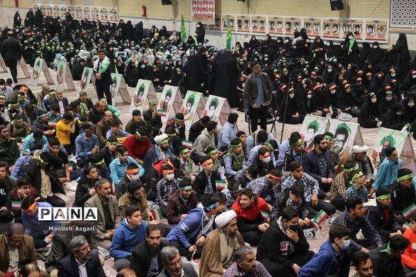گرامیداشت یاد و خاطره شهدای دانش‌آموز و فرهنگی قم