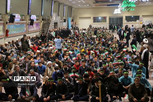 گرامیداشت یاد و خاطره شهدای دانش‌آموز و فرهنگی قم