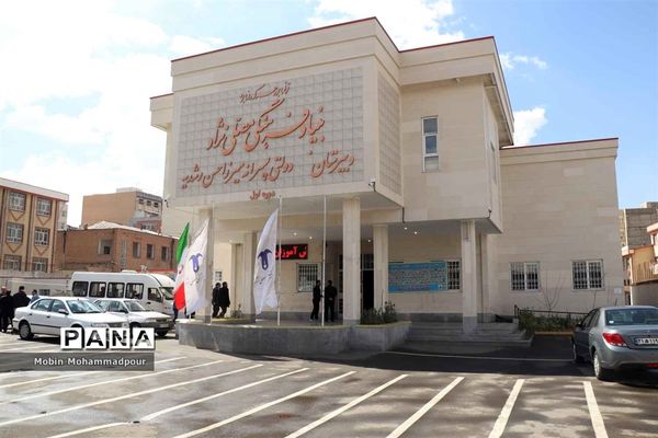 بازدید از پروژه‌های مدارس سبز در تبریز