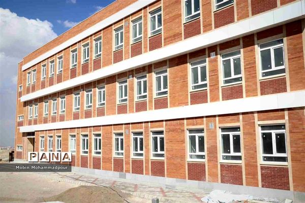 بازدید از پروژه‌های مدارس سبز در تبریز