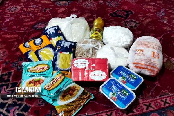 تهیه و توزیع شش صد بسته کمک معیشتی در پایگاه مقاومت بسیج المهدی (عج) شهرستان پیشوا