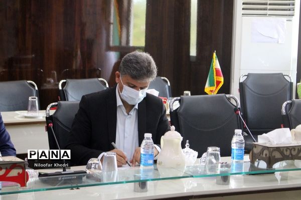 جلسه کارشناسان سنجش و ارزیابی شهرستان‌ها و مناطق استان بوشهر