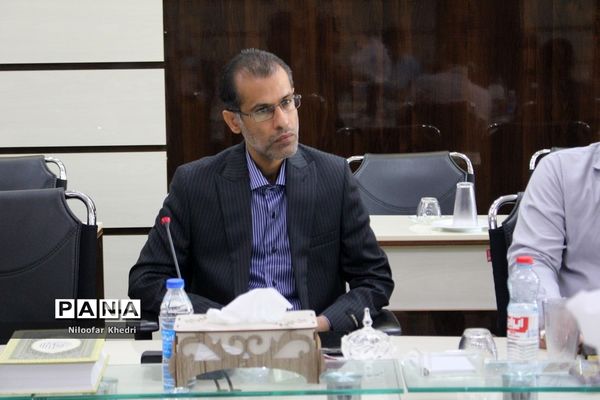 جلسه کارشناسان سنجش و ارزیابی شهرستان‌ها و مناطق استان بوشهر