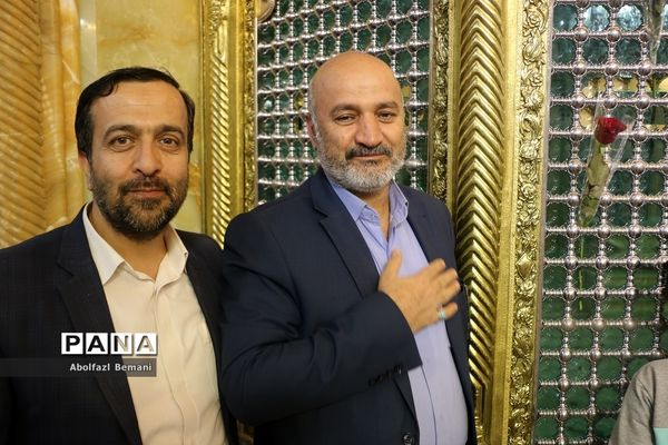 غبارروبی حرم حضرت معصومه(س) با حضور اعضای ستاد اسکان نوروزی فرهنگیان