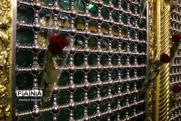 غبارروبی حرم حضرت معصومه(س) با حضور اعضای ستاد اسکان نوروزی فرهنگیان