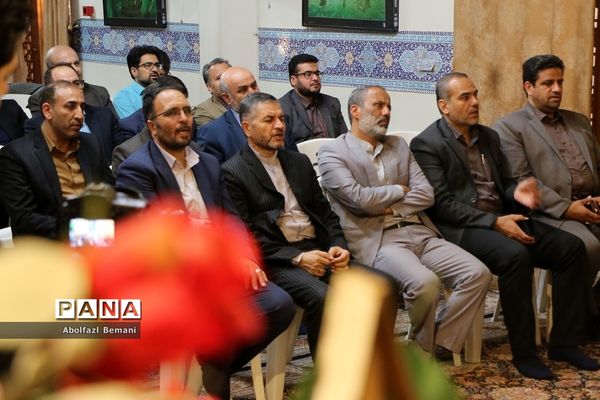 غبارروبی حرم حضرت معصومه(س) با حضور اعضای ستاد اسکان نوروزی فرهنگیان