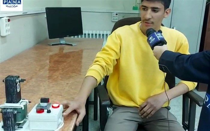 اختراع دستگاه حلقه پران توسط دانش‌آموزان مدرسه نمونه دولتی حق پناه اصفهان/ فیلم