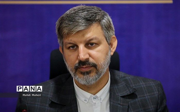 باید با تبیین و روشنگری درباره حماسه شهدا و جانبازان راه آن‌ها را ادامه داد