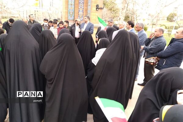 آیین غبار روبی  یادمان شهدای گمنام بوستان پلیس همزمان با گرامیداشت روز شهدا