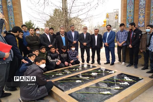 آیین غبار روبی  یادمان شهدای گمنام بوستان پلیس همزمان با گرامیداشت روز شهدا