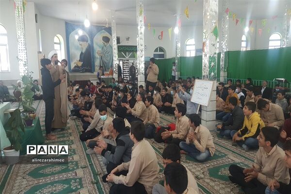 برگزاری آیین نمادین جشن تکلیف دانش‌آموزان پسر شهرستان فیروزکوه