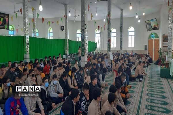 برگزاری آیین نمادین جشن تکلیف دانش‌آموزان پسر شهرستان فیروزکوه