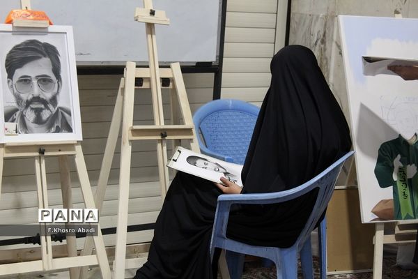 روایتگری راوی معلمان قم در گلزار شهدا