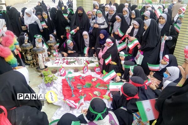 تجدید بیعت دانش آموزان منطقه ۵ با  شهید گمنام