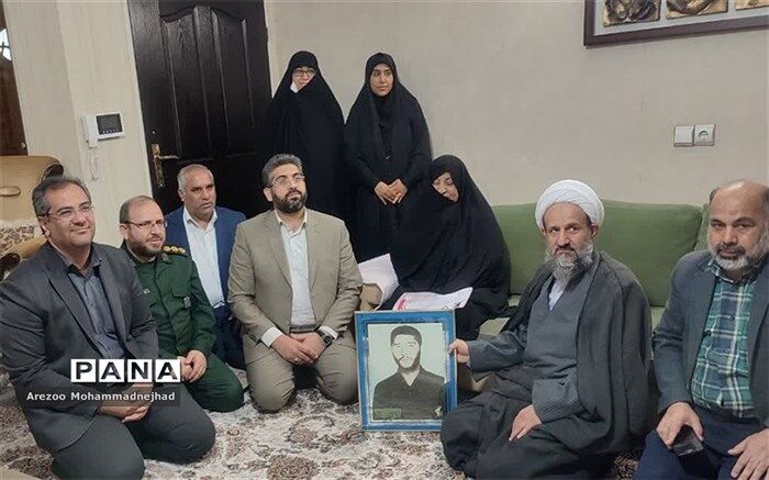 تجلیل از ۲۲۰ خانواده شهدای قرچک بمناسبت روز شهدا