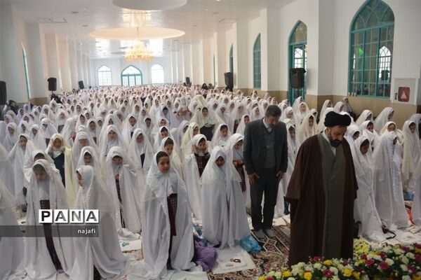 جشن تکلیف دختران فاطمی شهرستان خمینی شهر